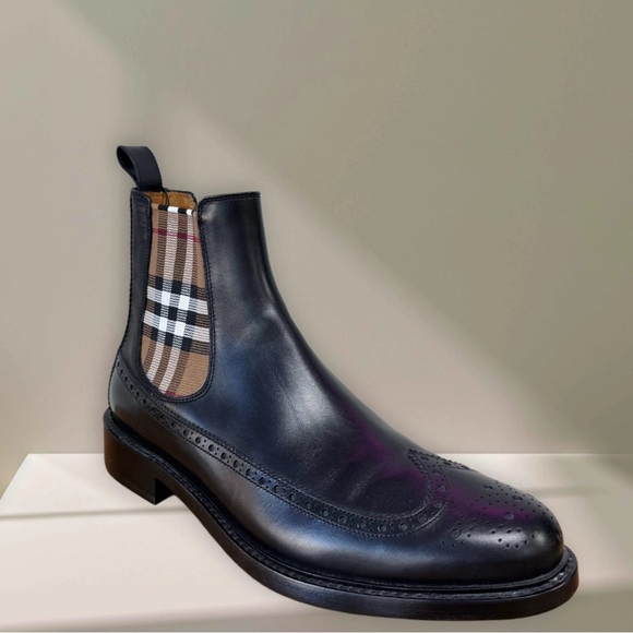 New Burberry Men's Chelsea Boots EU45 - Picture 1 of 4